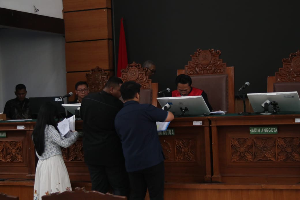 Hakim Jaksel Tolak Praperadilan Kasus Chromebook 9T Nadiem
